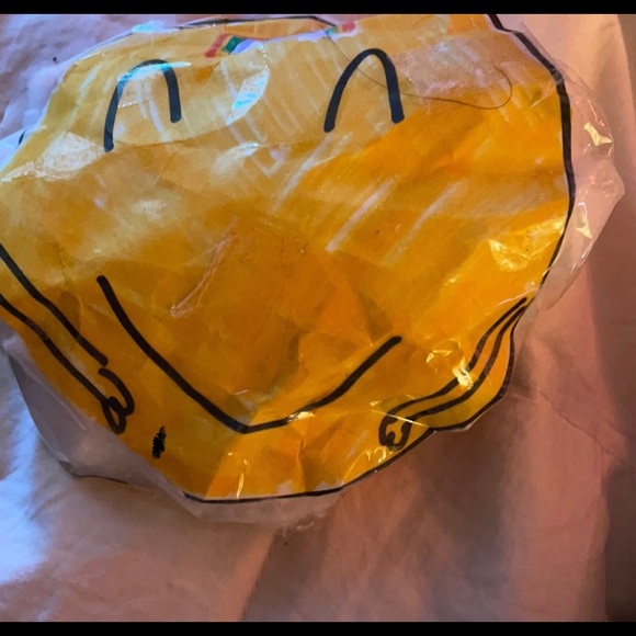 Smiley - Picture 1 of 1